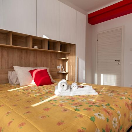 Au Moulin De La Galette Vicino Milano, Mxp E Parking Free Hotell Canegrate Eksteriør bilde