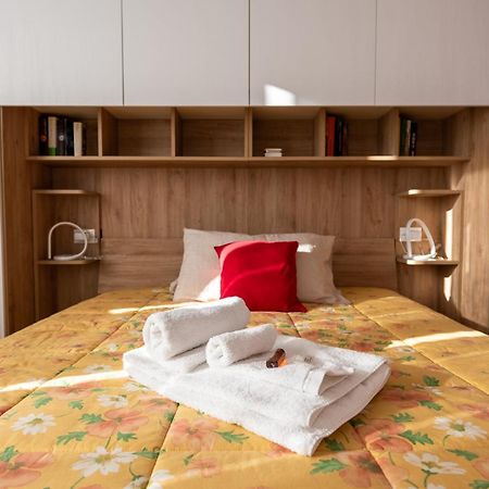 Au Moulin De La Galette Vicino Milano, Mxp E Parking Free Hotell Canegrate Eksteriør bilde